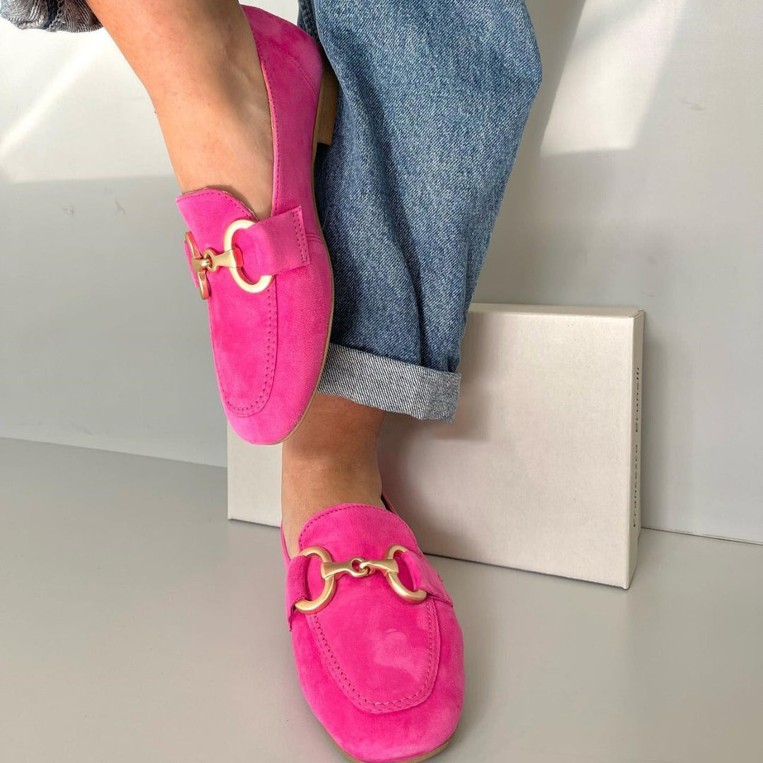 NORTHLINE STUDIO | CHIC LOAFERS WITH GOLD DETAIL