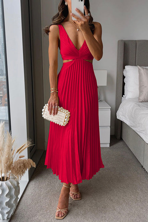 GISELLE | PLEATED CUTOUT DRESS