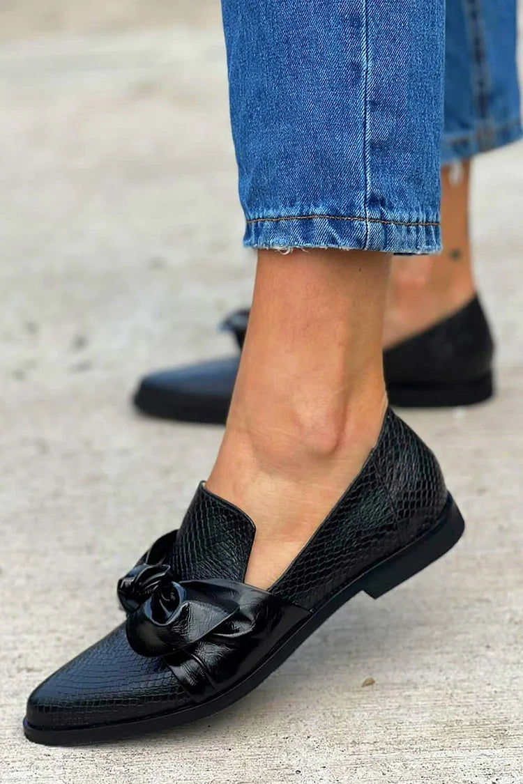 NORTHLINE STUDIO | BLACK LOAFER WITH SHINY BOW