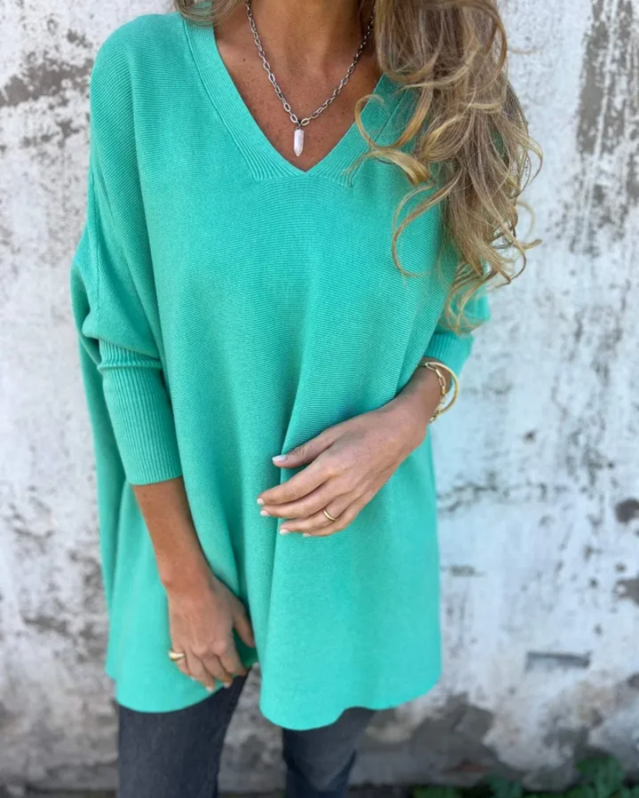 NORTHLINE STUDIO | RELAXED V-NECK SWEATER