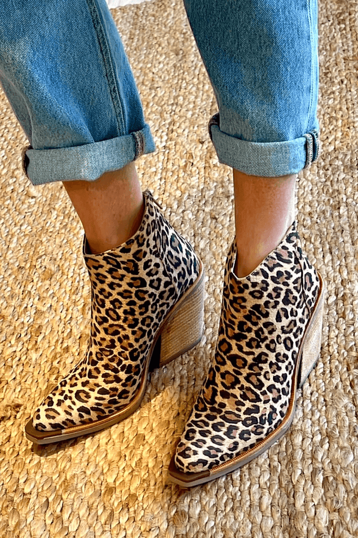 NORTHLINE STUDIO | POINTED TOE COWBOY BOOT
