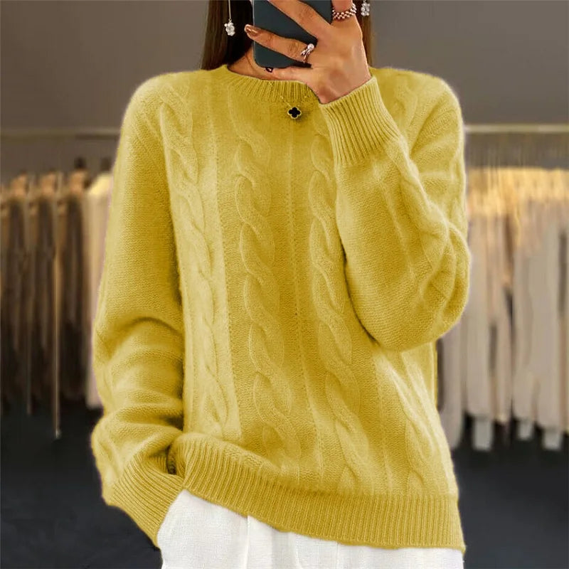 NORTHLINE STUDIO | SOFT CABLE-KNIT SWEATER