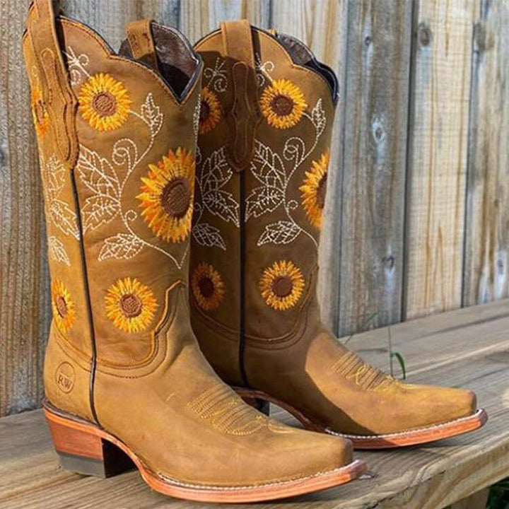 NORTHLINE STUDIO | Bloom Boots