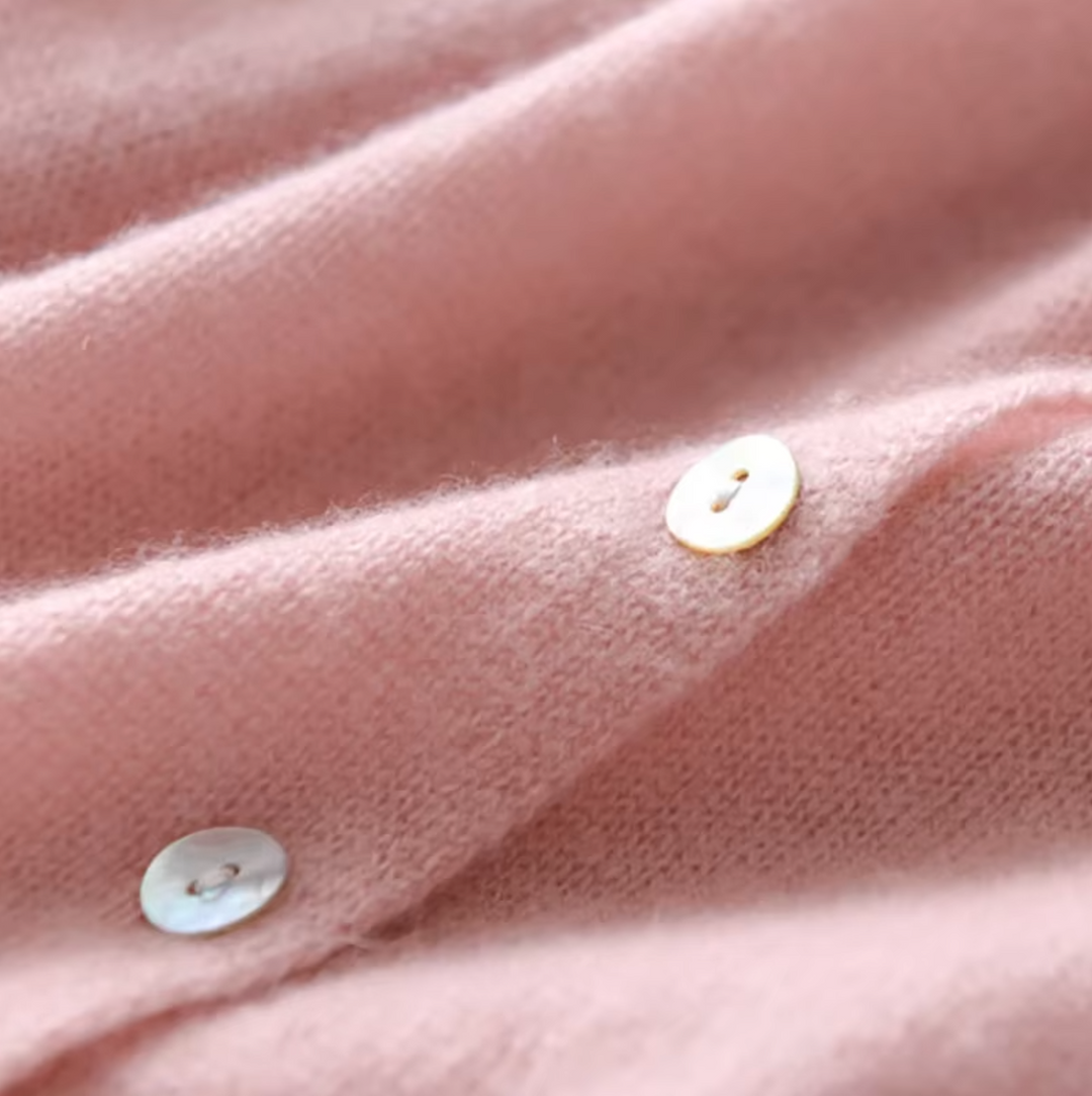 NORTHLINE STUDIO | Elegant Wool Cardigan