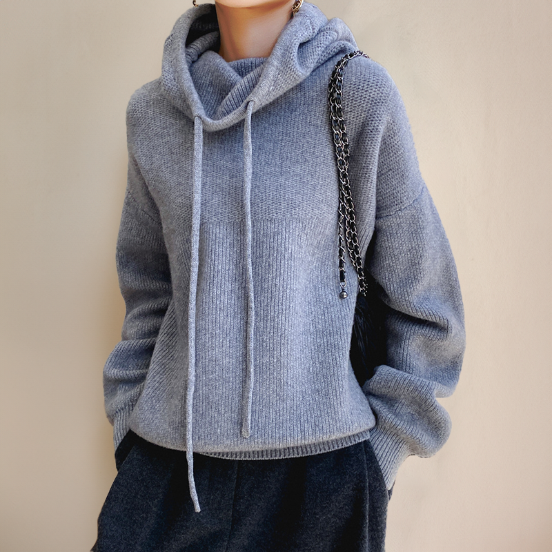NORTHLINE STUDIO | Elegant Turtleneck Sweater