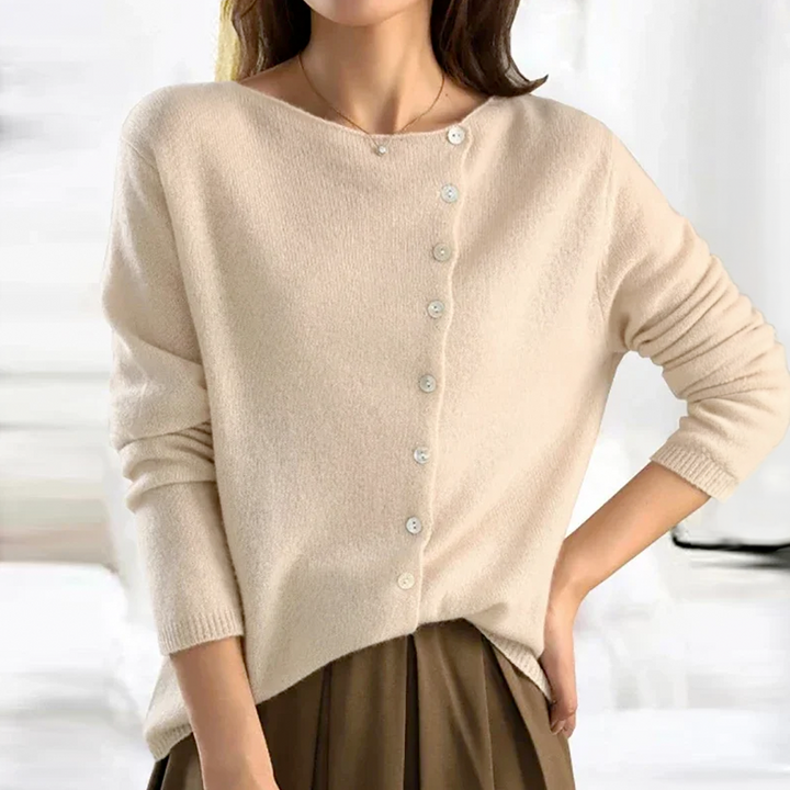 NORTHLINE STUDIO | Elegant Wool Cardigan