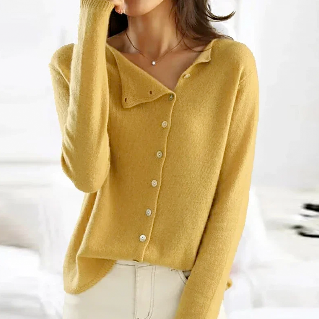 NORTHLINE STUDIO | Elegant Wool Cardigan